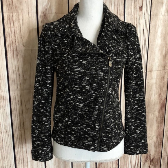 Banana Republic Jackets & Blazers - Banana Republic Moto Knit Black/Wht Jacket SZ 8